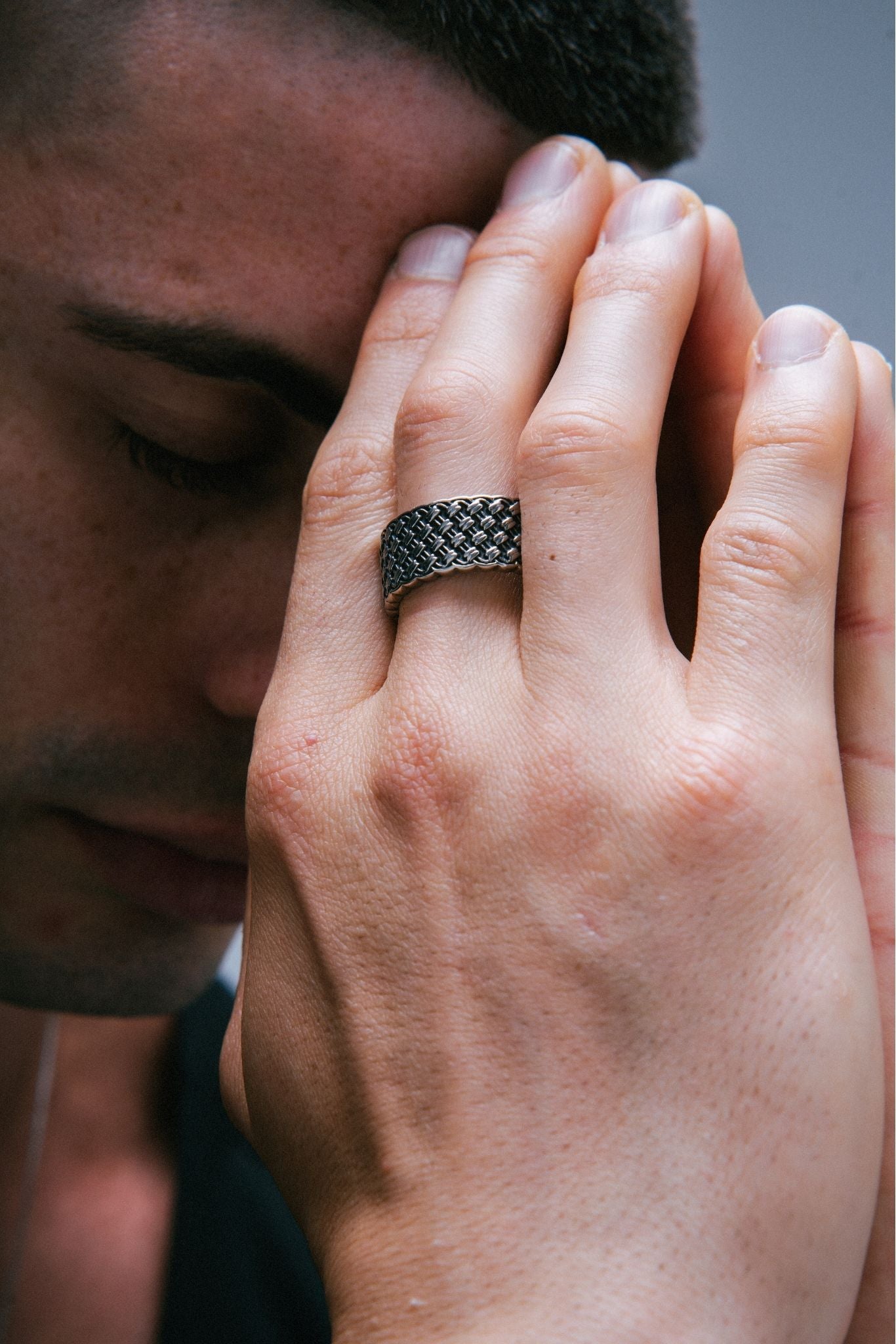 Textured Mesh Bond Ring